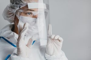 young-doctor-wearing-face-mask